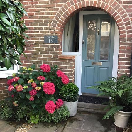 Number 19 B&B Chichester Eksteriør billede